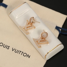 Louis Vuitton Necklaces